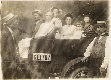 Iowa - Family in car with 1913 Iowa license plate